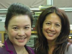 L-R: Dr. <b>Stephanie Lam</b> and presenter Crystal Kwok - mfile_5160_210298_3